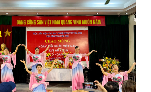 Nghệ sĩ sân khấu Hà Nội hướng về Ngày Sân khấu Việt Nam